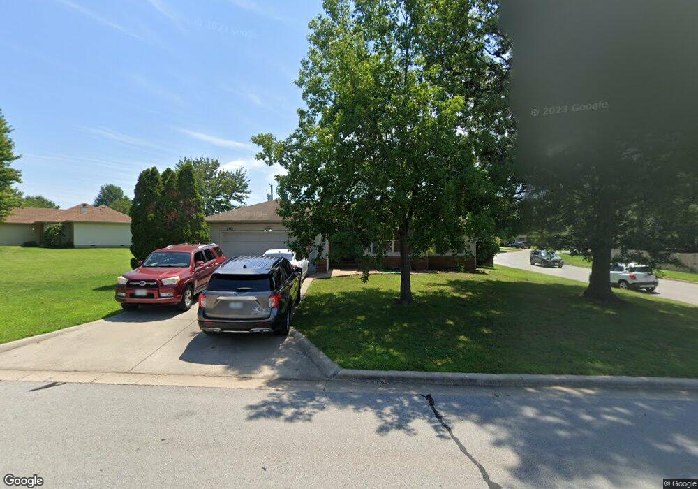 202 E Slim Wilson Blvd, Nixa, MO 65714 - photo 1
