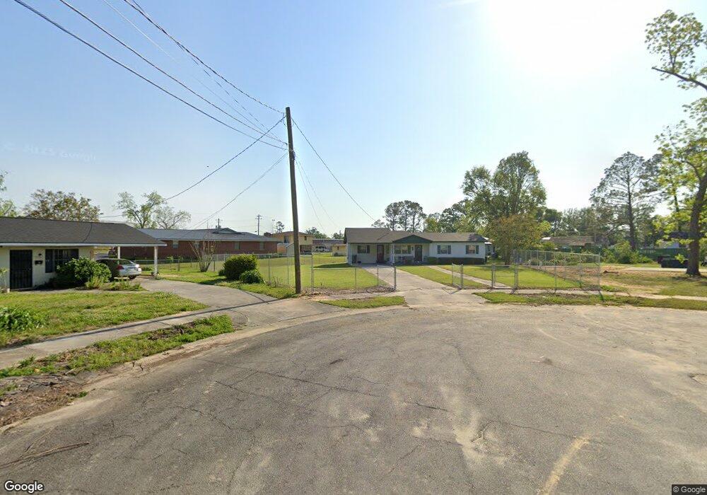 602 Shiloh Cir, Douglas, GA 31533 - photo 1