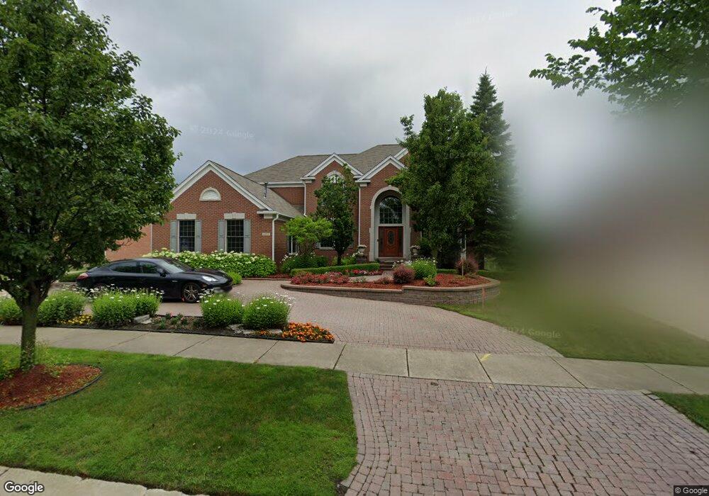 6974 Lexington Dr, West Bloomfield, MI 48322 - photo 1