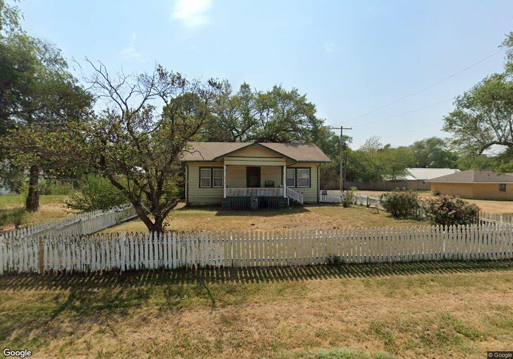 213 W 7th St, Peck, KS 67120 - photo 1