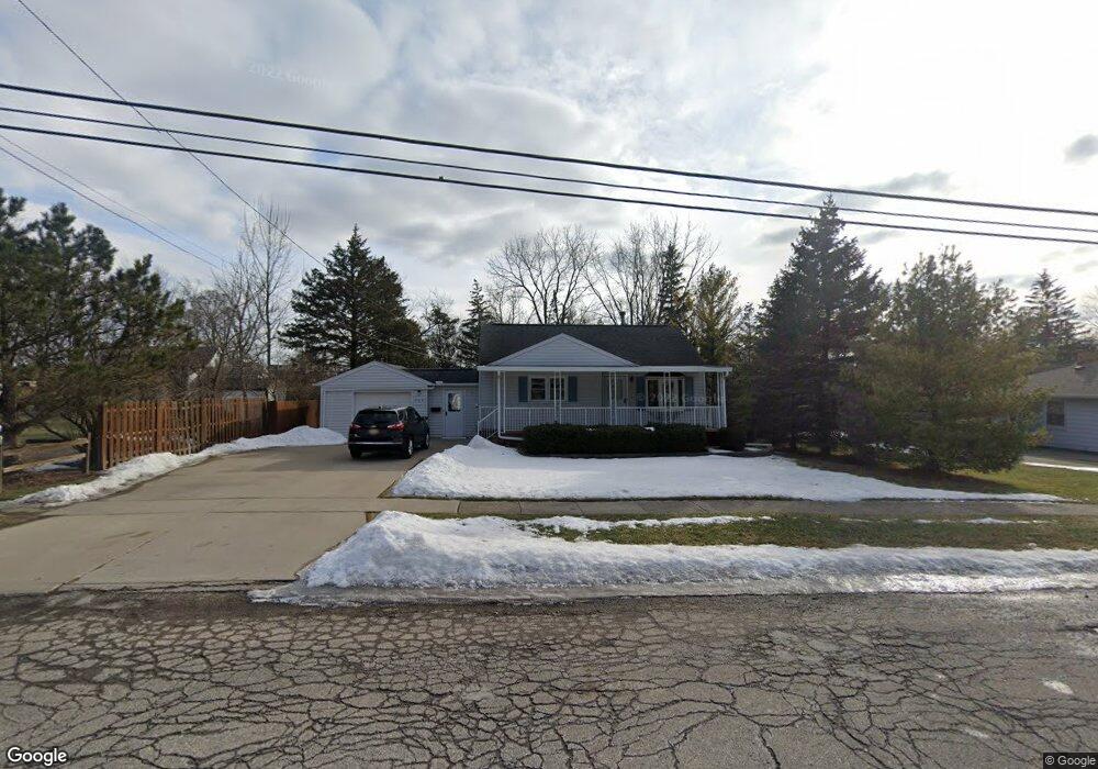 209 Bay St, Davison, MI 48423 - photo 1