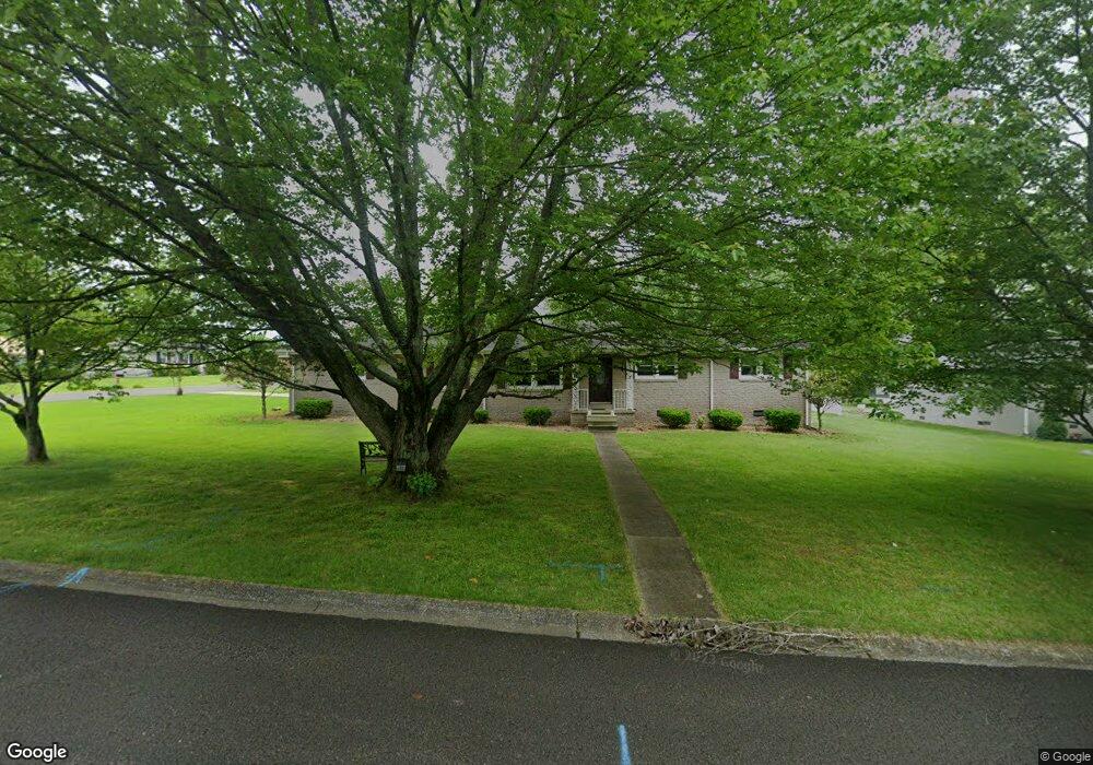 308 Fairlane Dr, Shelbyville, TN 37160 - photo 1