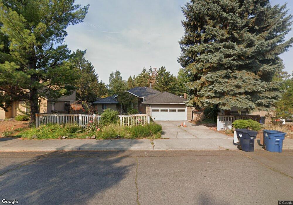 3017 NE Rock Chuck Dr, Bend, OR 97701 - photo 1