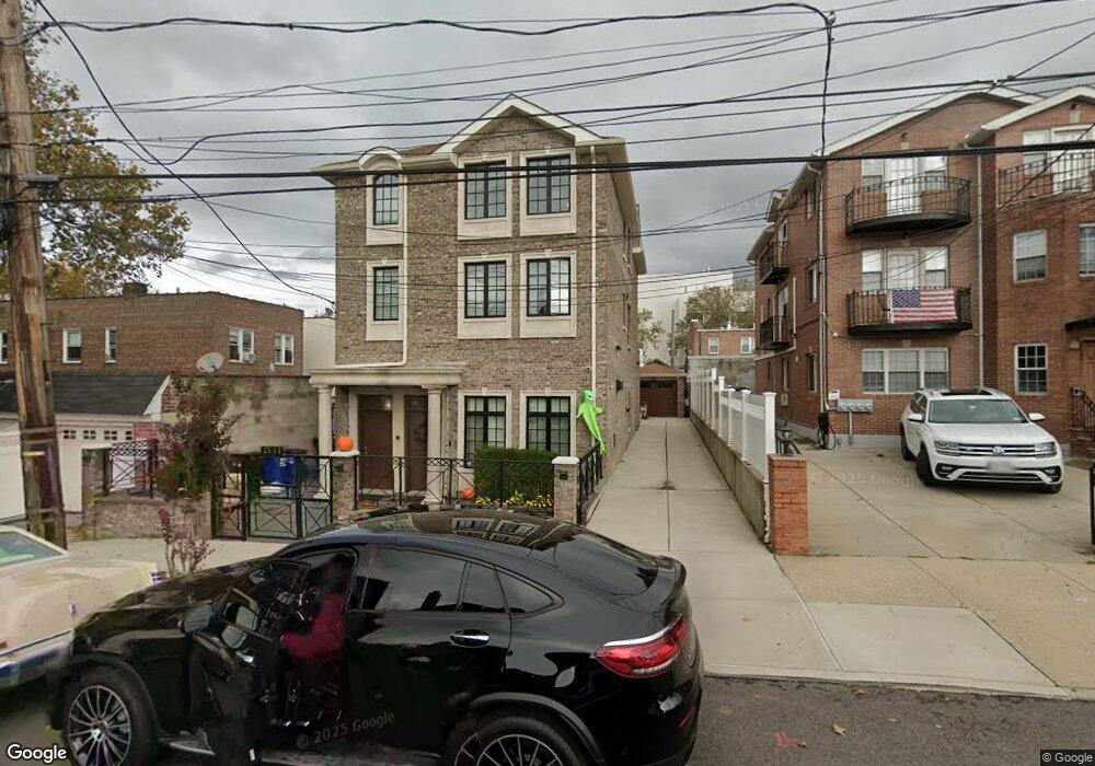 21-11 74th St unit 3, Astoria, NY 11370 - photo 1