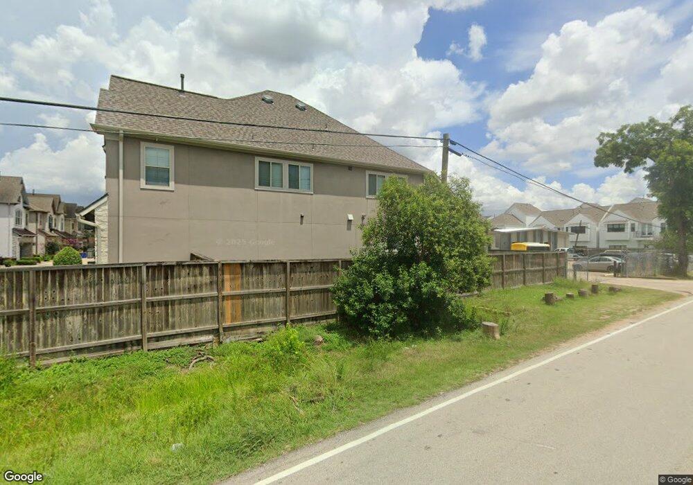1705 Waterbury Way, Houston, TX 77055 - photo 1