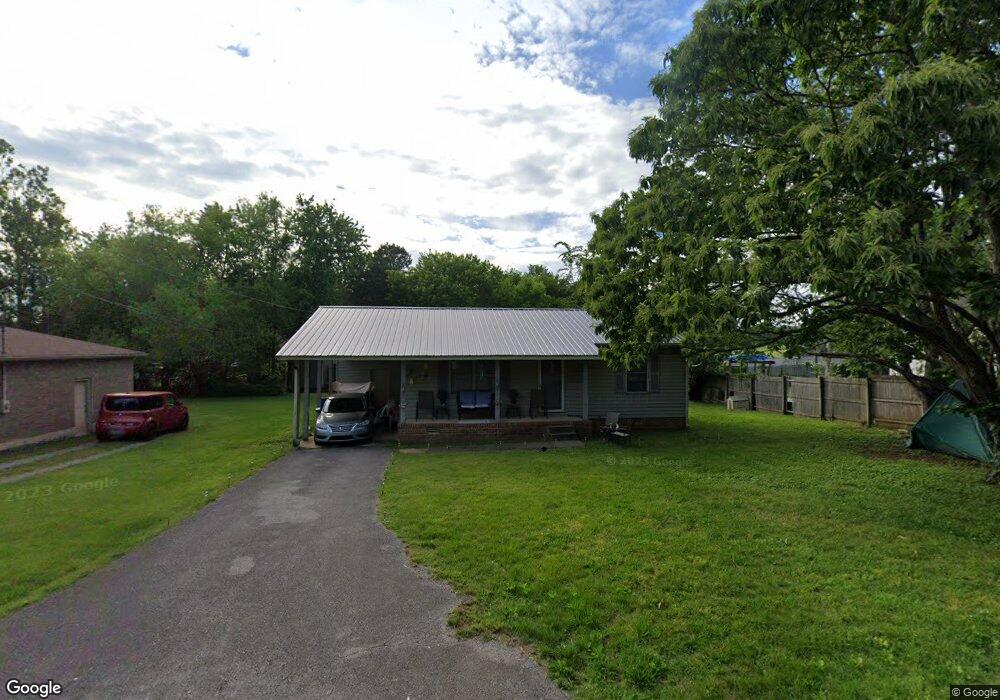 803 Shoma Dr, Shelbyville, TN 37160 - photo 1