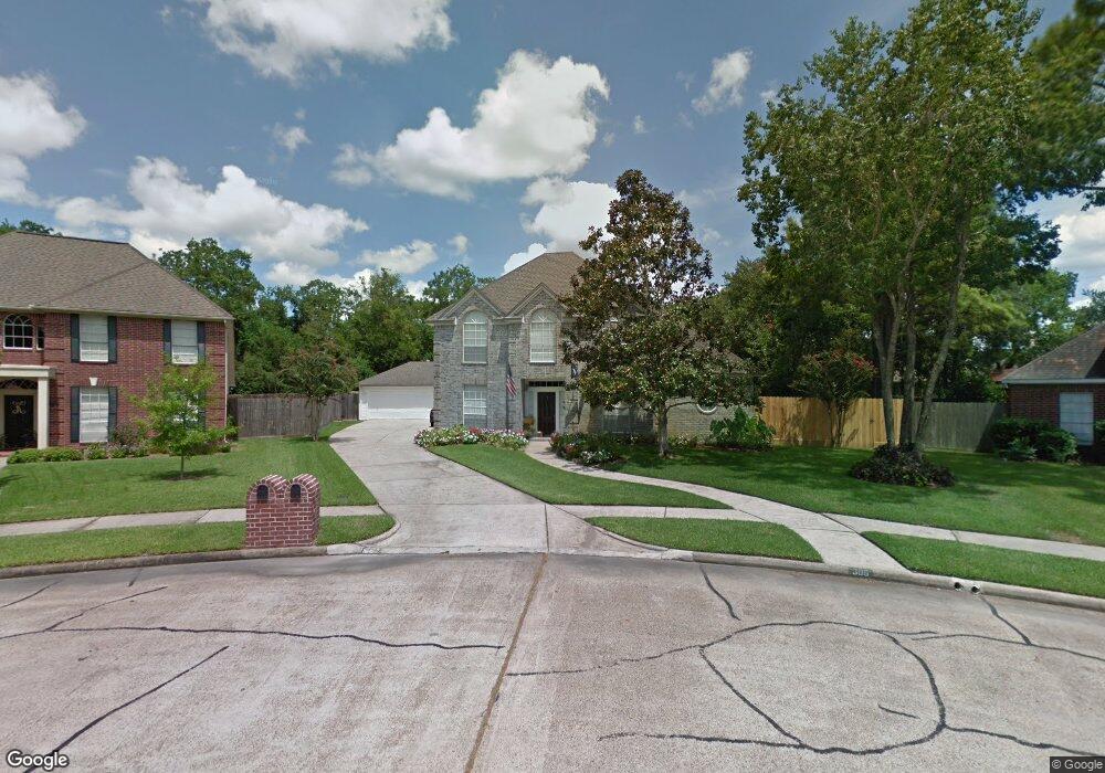 306 Windsor Dr, Friendswood, TX 77546 - photo 1