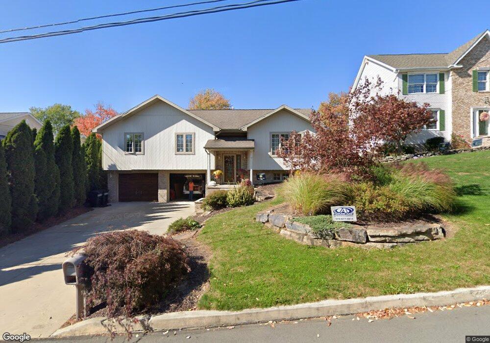 929 Throop St, Scranton, PA 18519 - photo 1