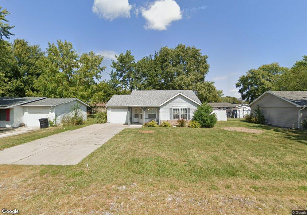 200 W Jaycee Ave, Effingham, IL 62401 - photo 1