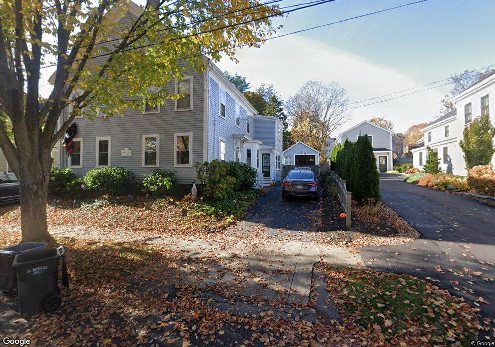 19 Walnut St, Newburyport, MA 01950 - photo 1