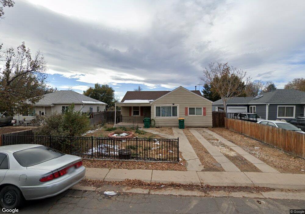 1749 Oswego St, Aurora, CO 80010 - photo 1