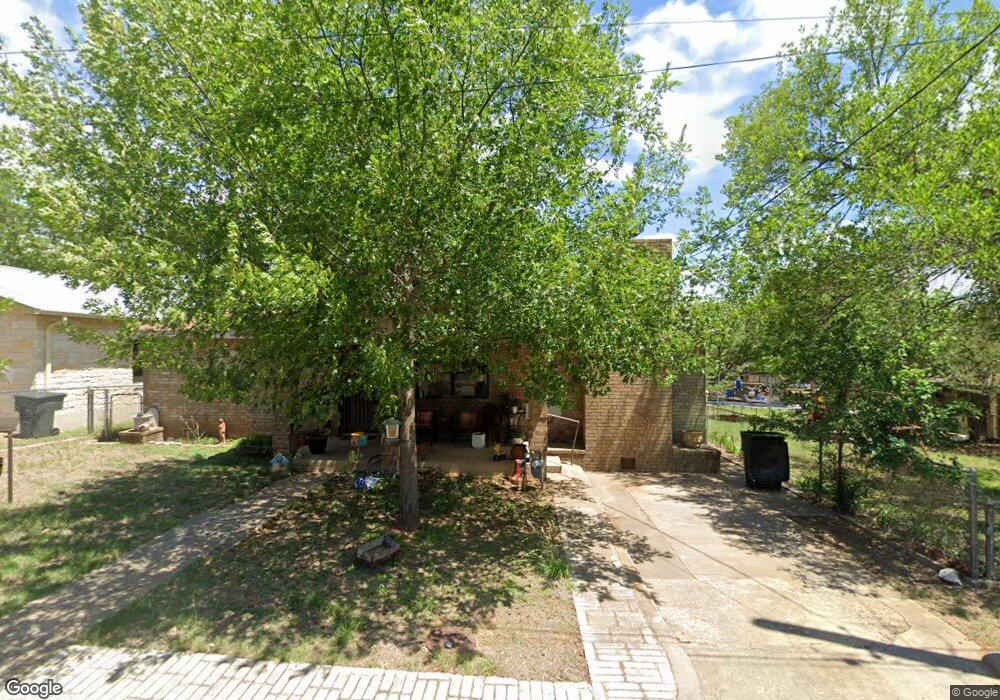 314 W Walch Ave, Fredericksburg, TX 78624 - photo 1