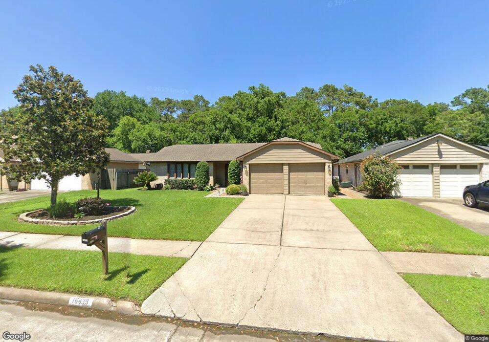 16439 Hibiscus Ln, Friendswood, TX 77546 - photo 1