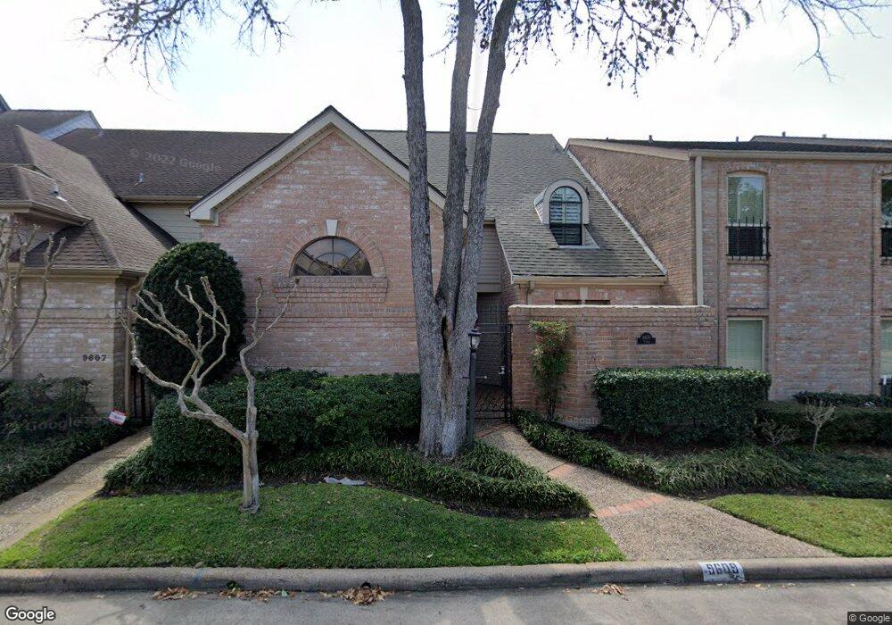 9609 Doliver Dr, Houston, TX 77063 - photo 1