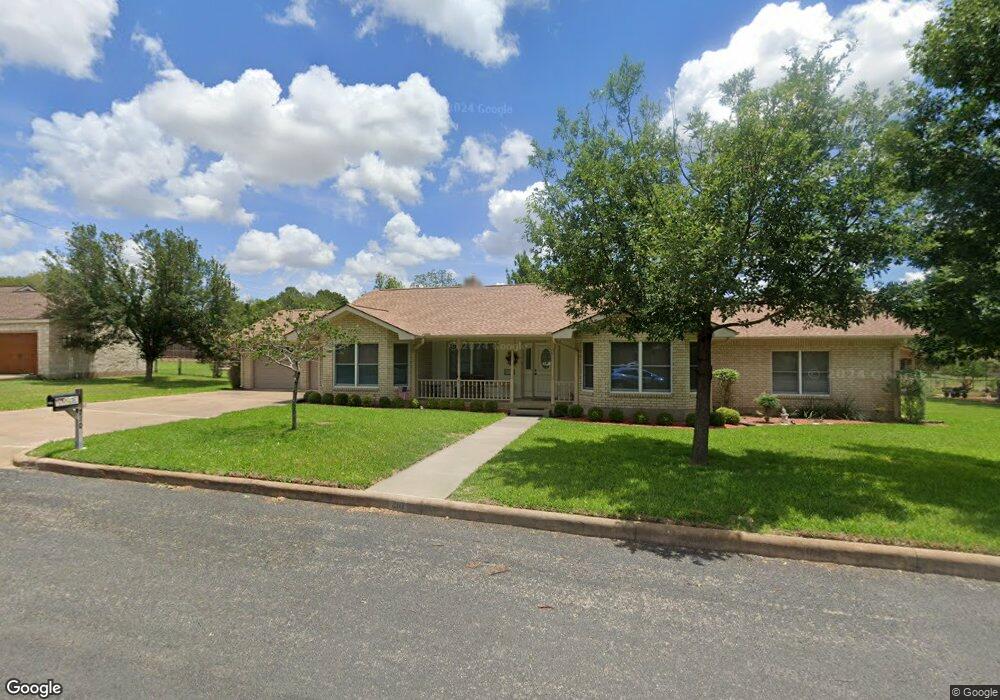 210 W Driftwood Dr, Fredericksburg, TX 78624 - photo 1