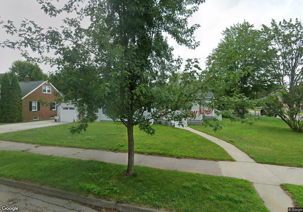 1915 17th Ave, Menominee, MI 49858 - photo 1