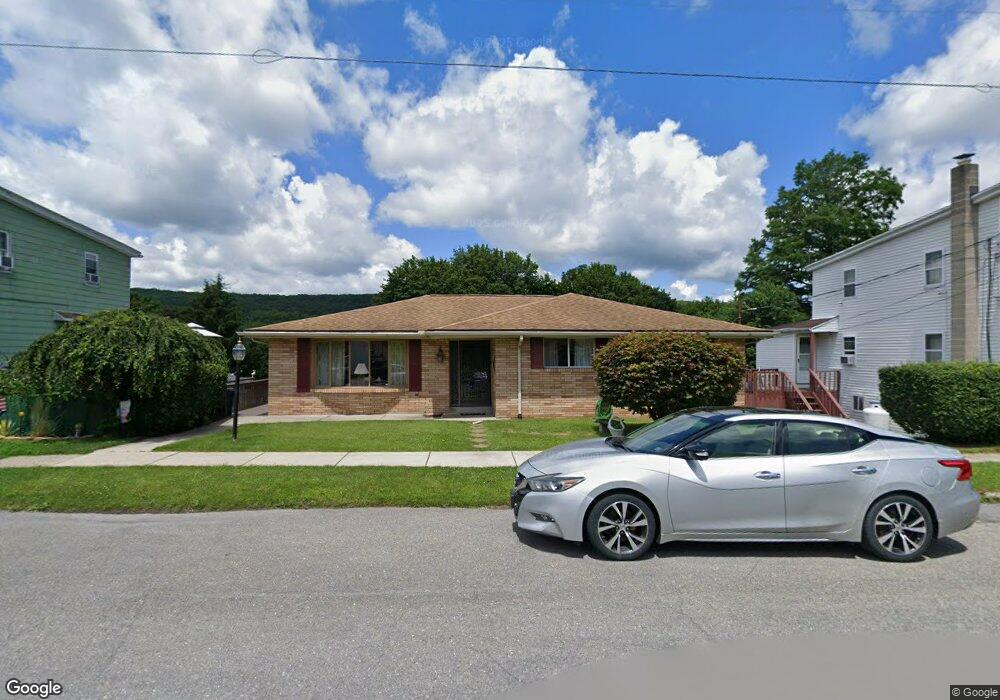 713 E Ridge St, Lansford, PA 18232 - photo 1