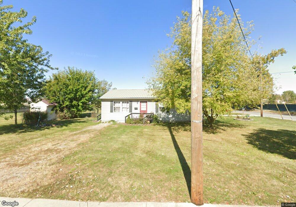 570 Blake Ave, Marion, OH 43302 - photo 1