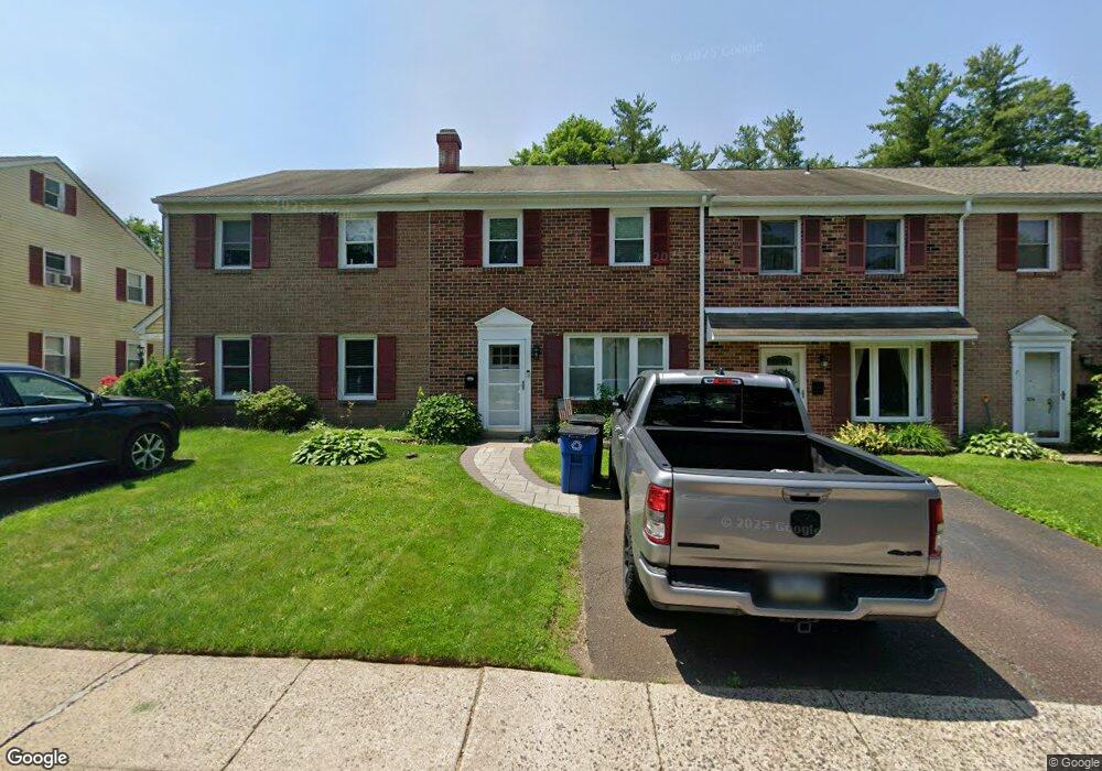 520 Barrington Ct, Sellersville, PA 18960 - photo 1