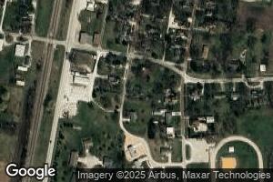 307 S Locust St, Onarga, IL 60955
