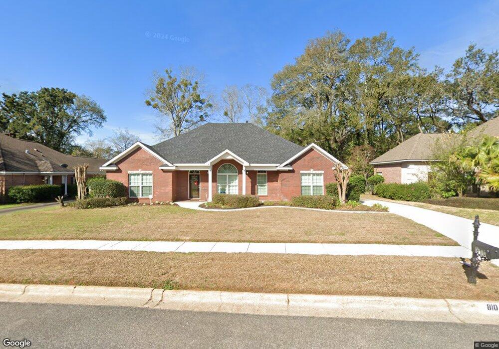 810 Bernard Cir, Mobile, AL 36693 - photo 1