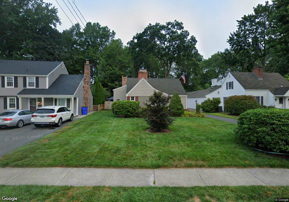 127 Grove St, West Hartford, CT 06110 - photo 1