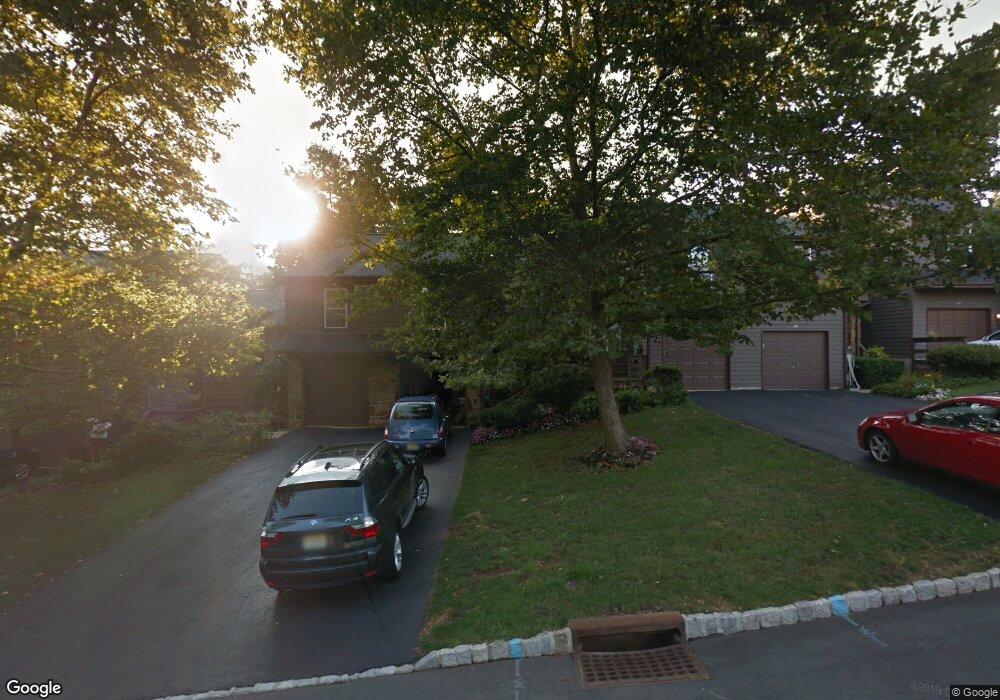 39 E Roxbury Ct unit E, Princeton, NJ 08540 - photo 1