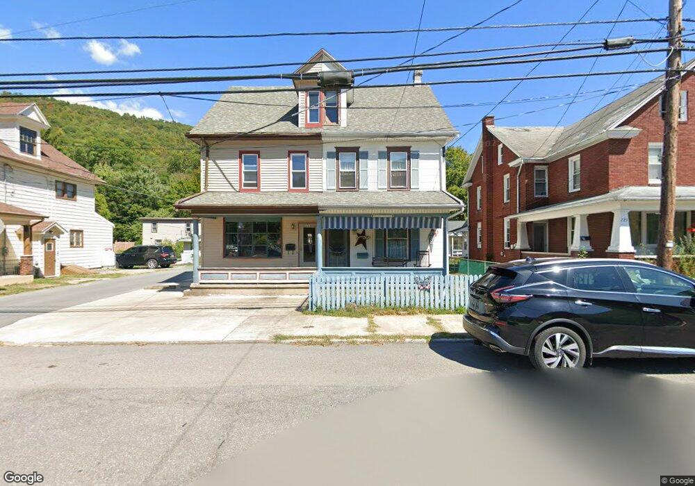 727 Center St, Coal Township, PA 17866 - photo 1