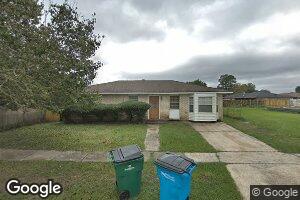 2208 Kingfisher Dr, Saint Bernard, LA 70085