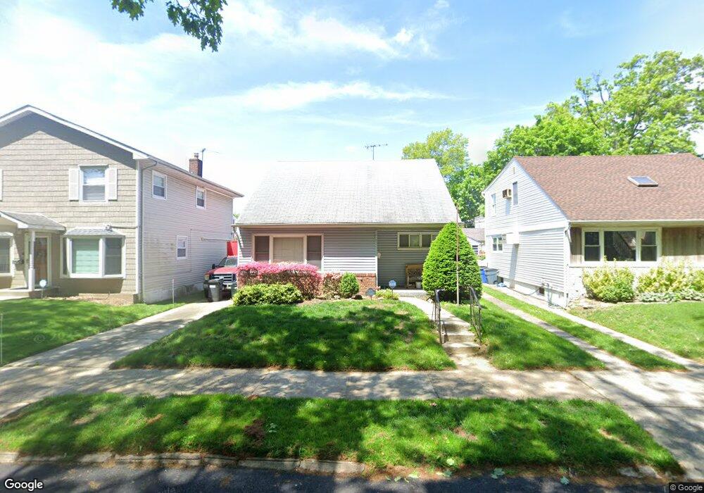 25639 Grand Central Pkwy, Little Neck, NY 11362 - photo 1