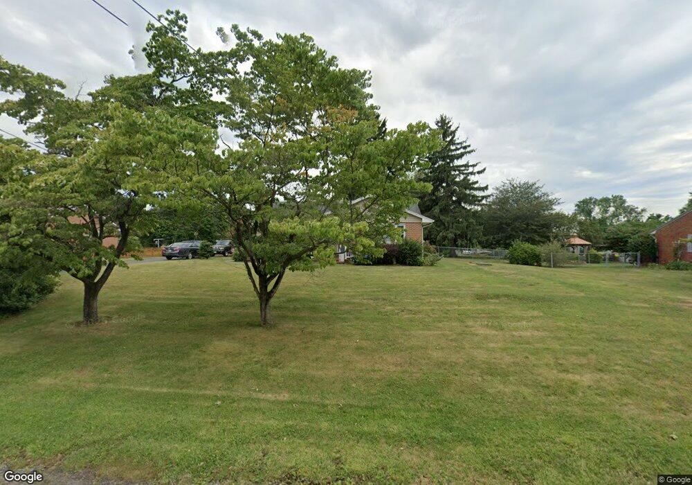 17535 Woodlawn Dr, Hagerstown, MD 21740 - photo 1