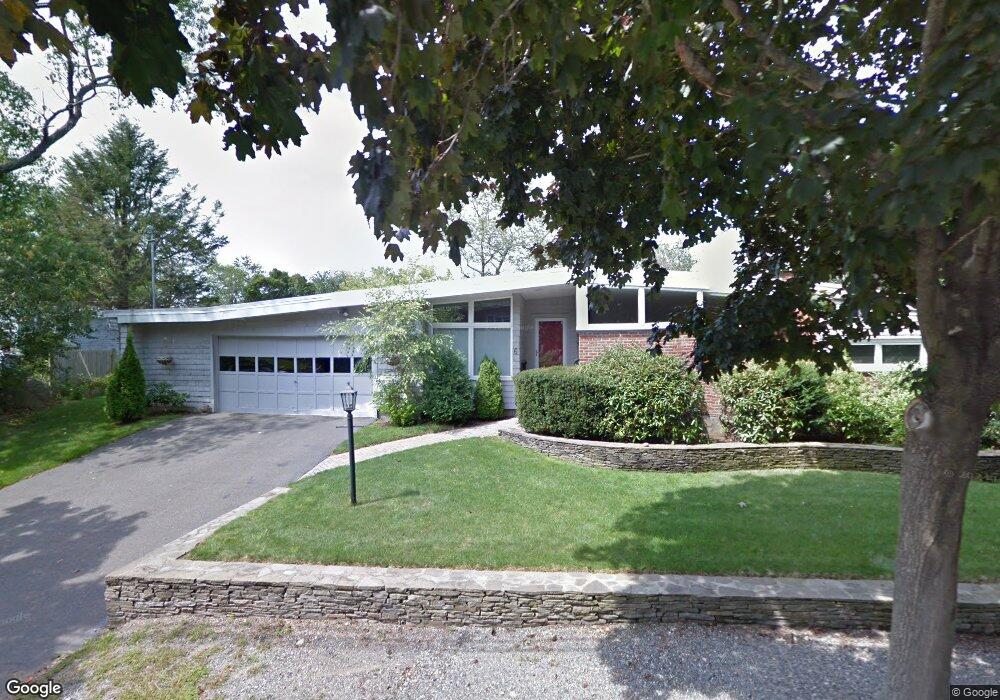 6 Cushing Rd, Marblehead, MA 01945 - photo 1