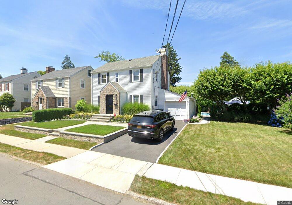 40 Crystal St, Harrison, NY 10528 - photo 1