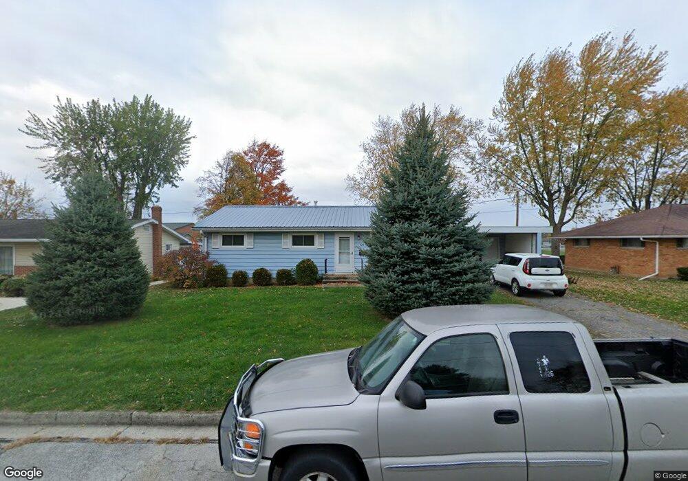 413 Jackson St, Wapakoneta, OH 45895 - photo 1