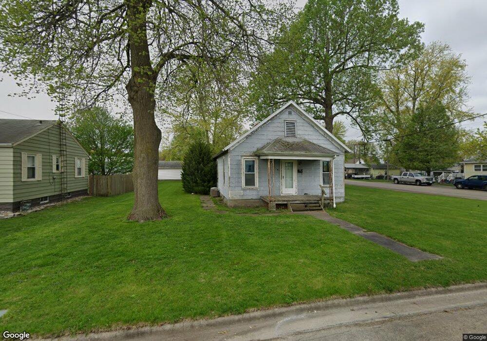 1403 Delavan St, Lincoln, IL 62656 - photo 1