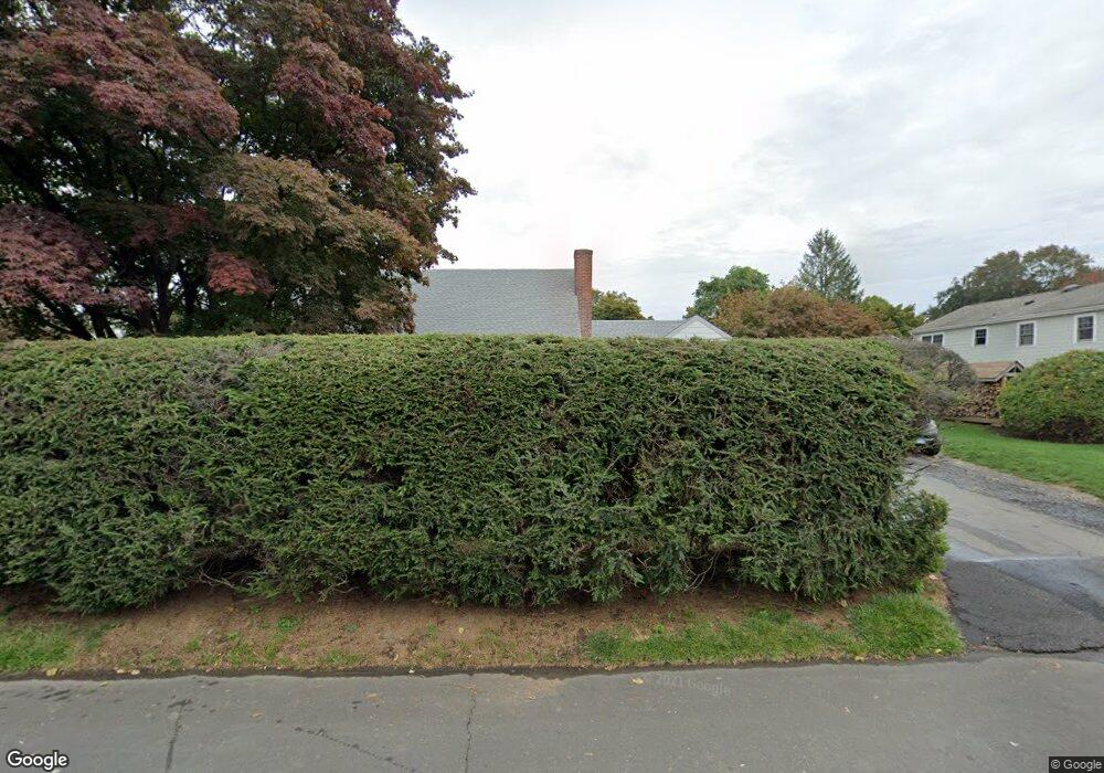 32 Pettom Rd, Norwalk, CT 06850 - photo 1