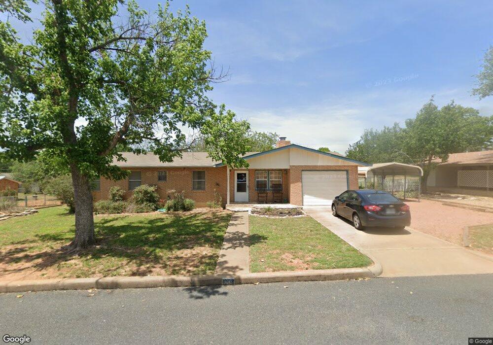 1008 Avenue B, Fredericksburg, TX 78624 - photo 1