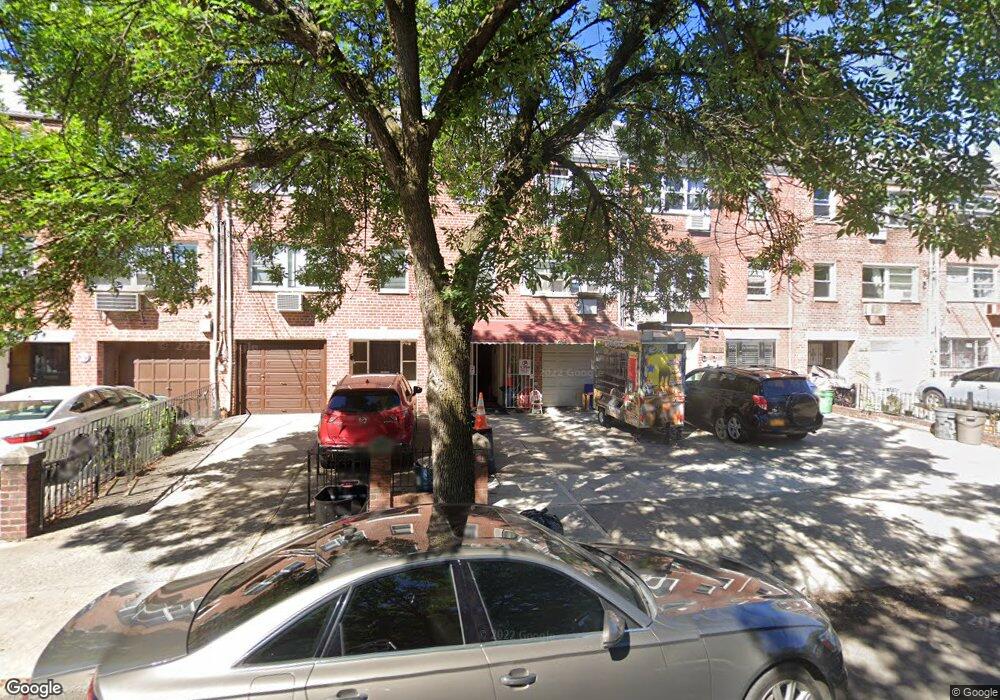 3022 70th St, East Elmhurst, NY 11370 - photo 1