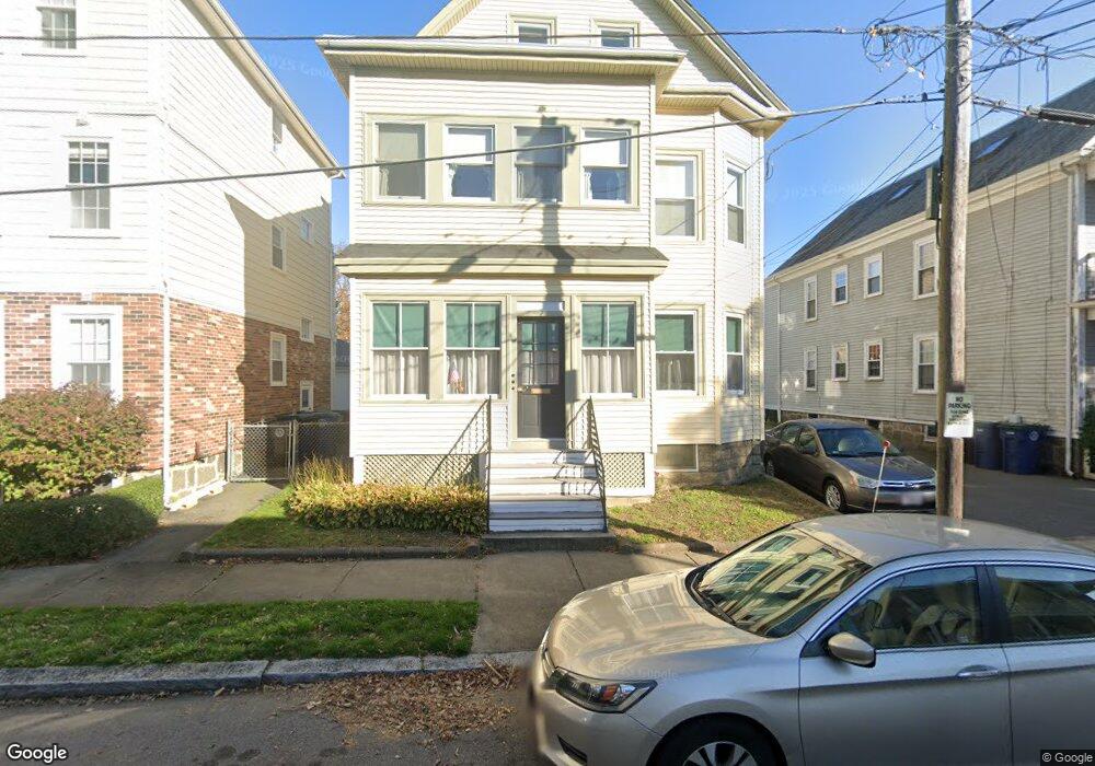 7 Glover St unit 3rd Floor, Salem, MA 01970 - photo 1