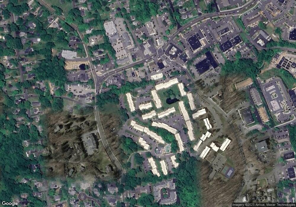 7 Quincy Close unit 7, Ridgefield, CT 06877 - photo 1