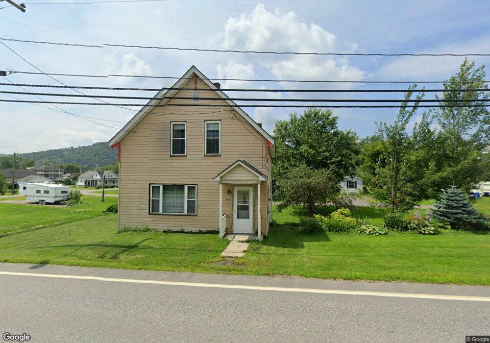 897 Washington St, Colebrook, NH 03576 - photo 1