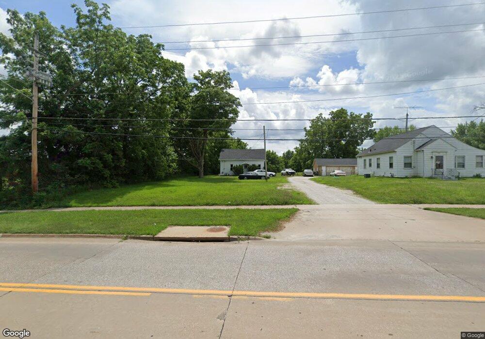 4103 W Locust St, Davenport, IA 52804 - photo 1