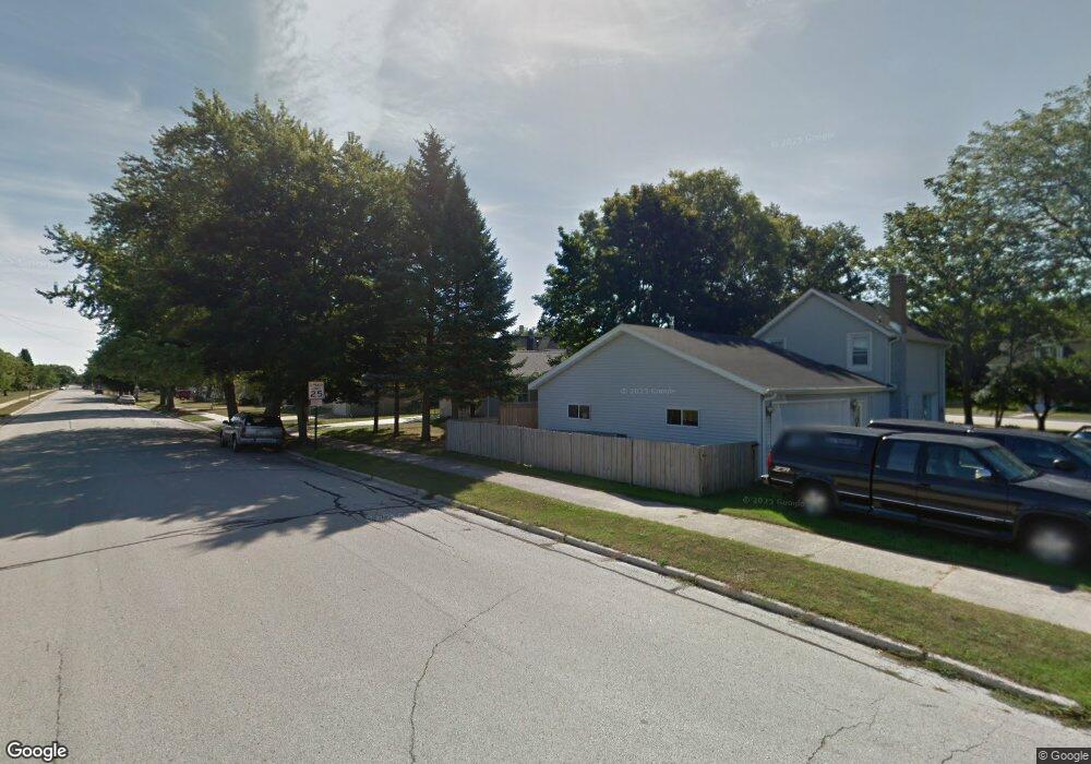 1909 New York Ave, Manitowoc, WI 54220 - photo 1