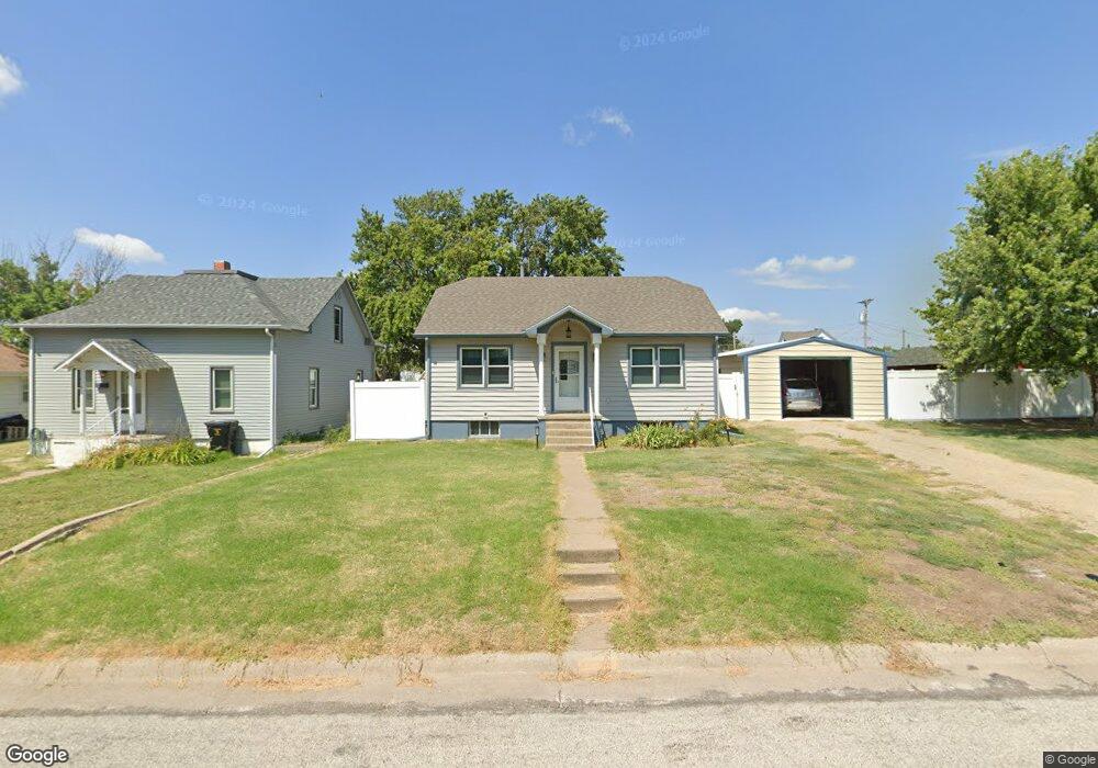 117 N 9th St, Wakeeney, KS 67672 - photo 1