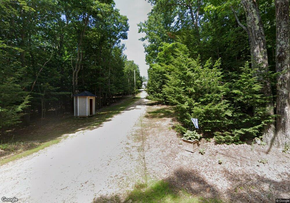 395 Clough Rd, Pittsfield, NH 03263 - photo 1