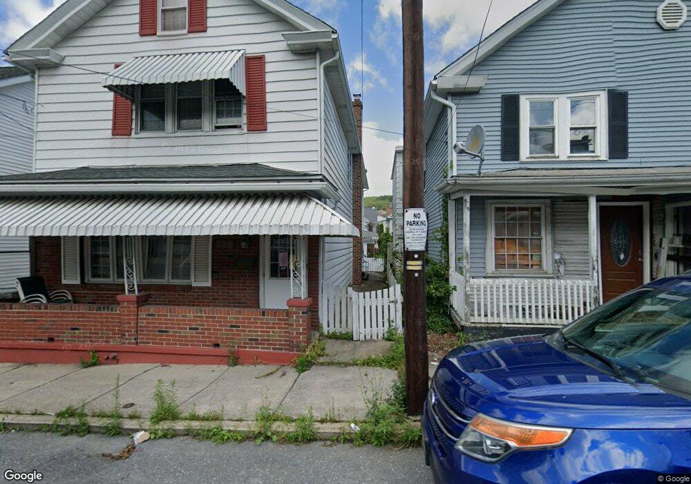 229 1/2 W Bertsch St, Lansford, PA 18232 - photo 1