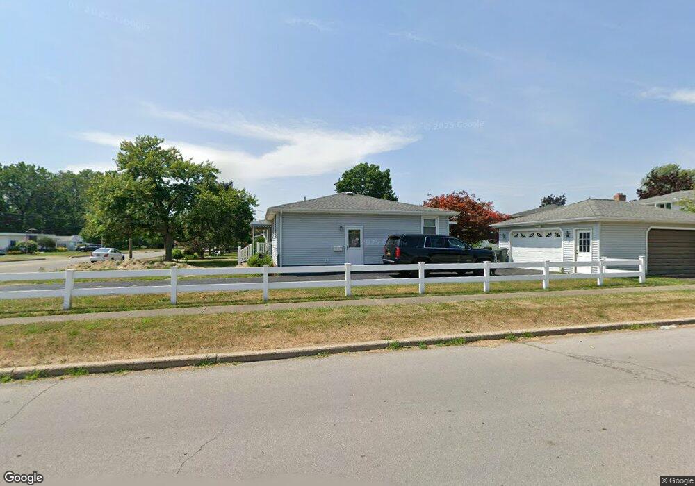 804 Meadow Dr, North Tonawanda, NY 14120 - photo 1