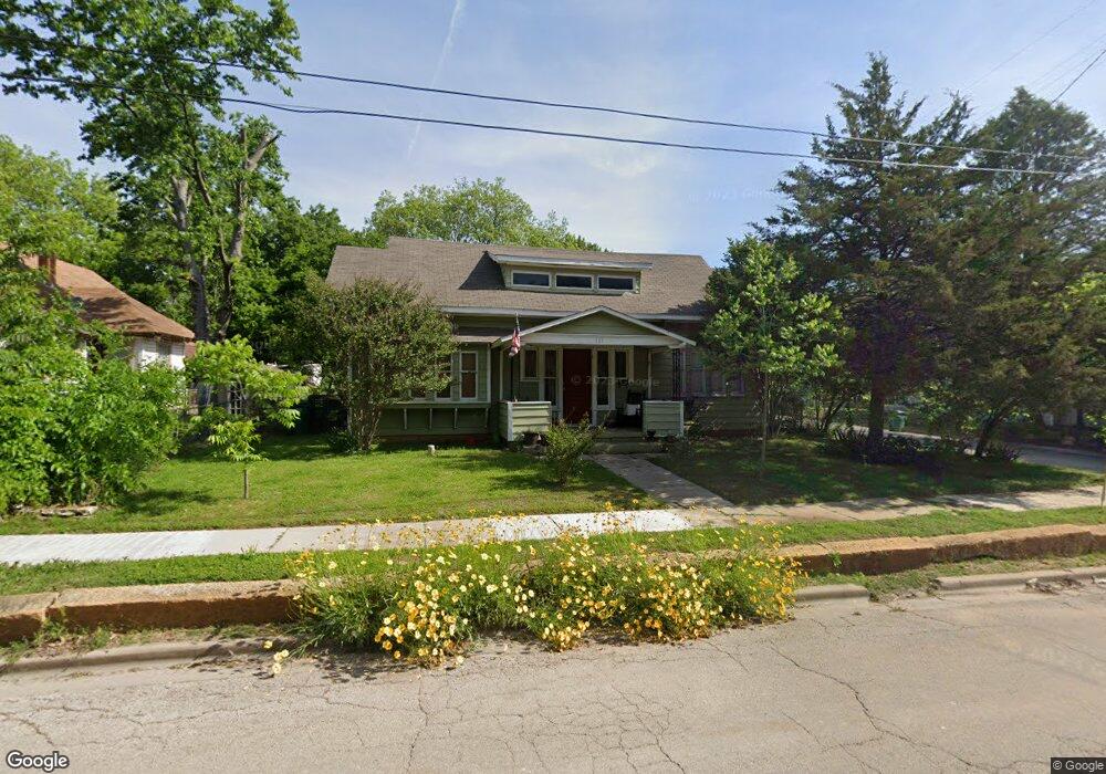 121 Belcher St, Gainesville, TX 76240 - photo 1