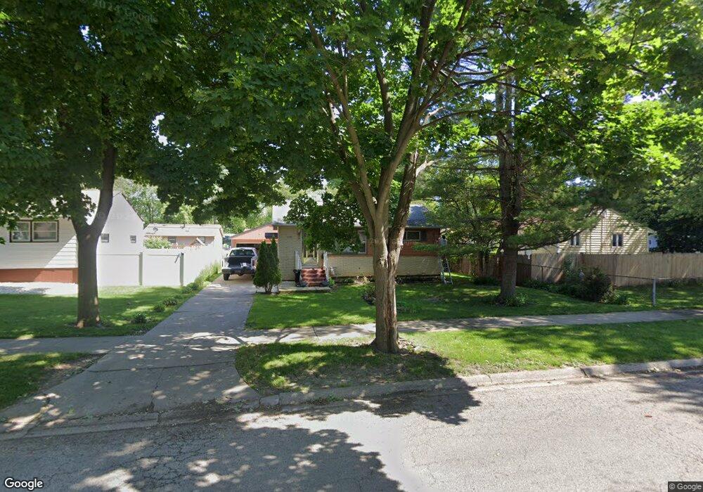 2240 W Cheyenne Rd, Waukegan, IL 60087 - photo 1