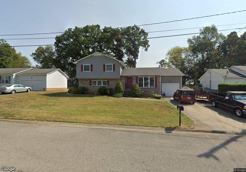 173 Oak Tree Dr, Oak Grove, KY 42262 - photo 1